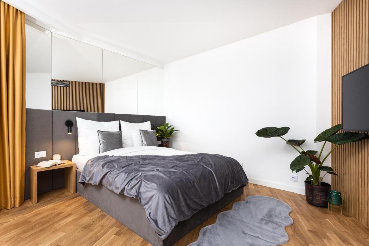 Inpoint Apartments G15 Near Old Town & Kazimierz District & Parking Option Краків Екстер'єр фото