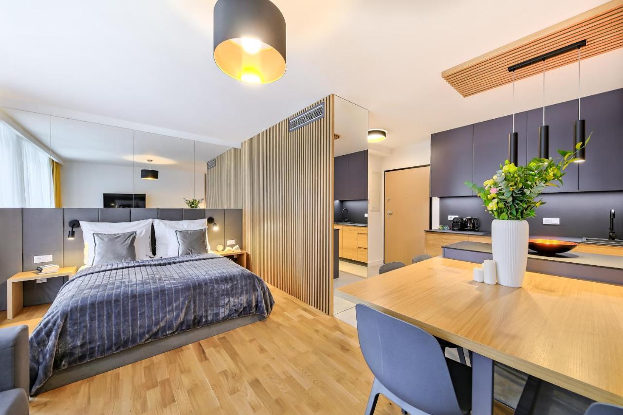 Inpoint Apartments G15 Near Old Town & Kazimierz District & Parking Option Краків Екстер'єр фото