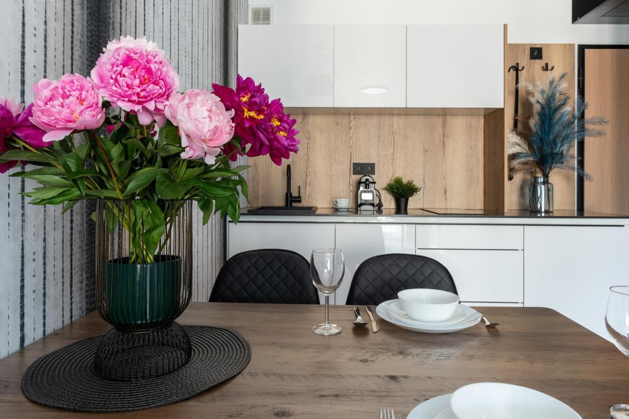 Inpoint Apartments G15 Near Old Town & Kazimierz District & Parking Option Краків Екстер'єр фото
