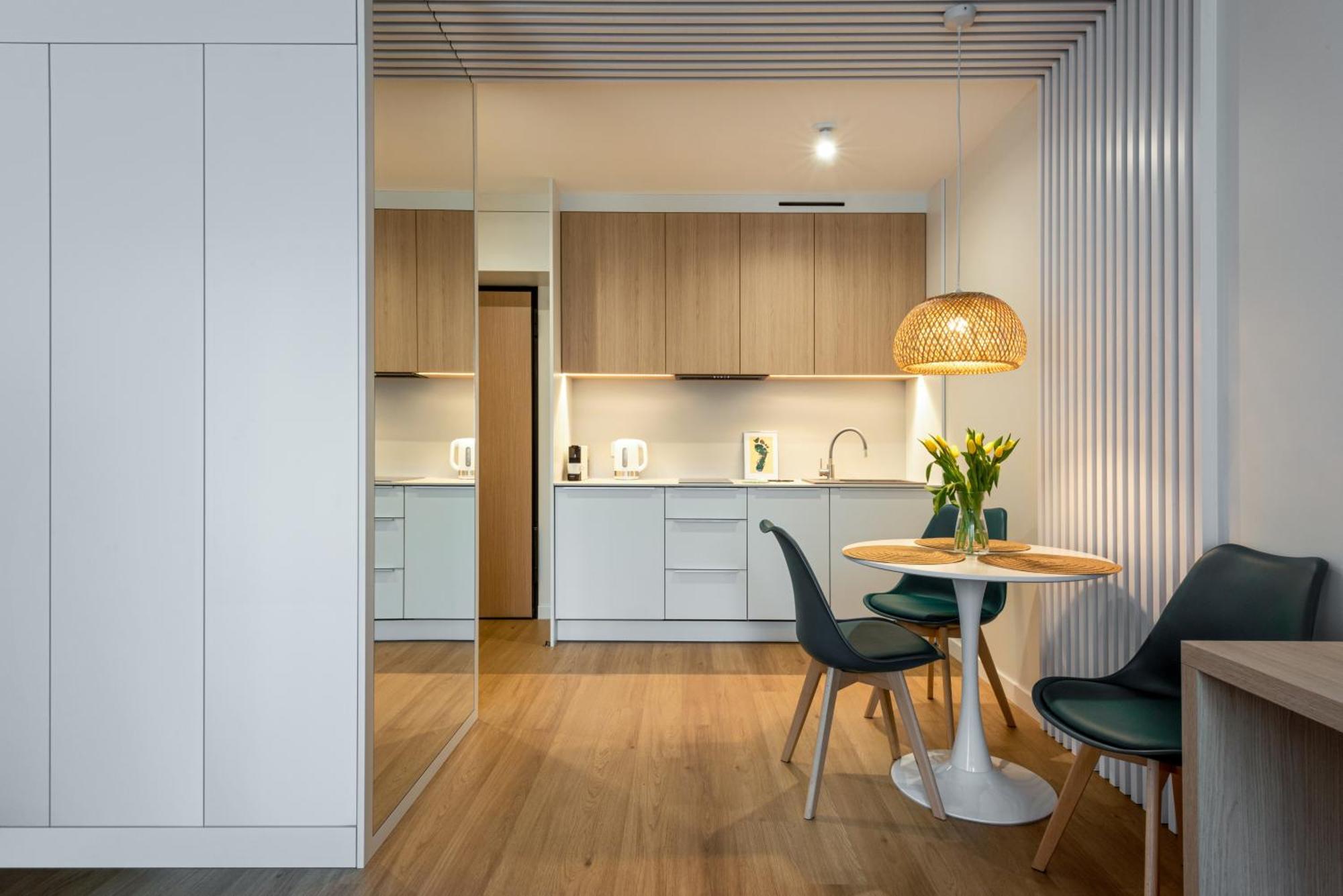 Inpoint Apartments G15 Near Old Town & Kazimierz District & Parking Option Краків Номер фото