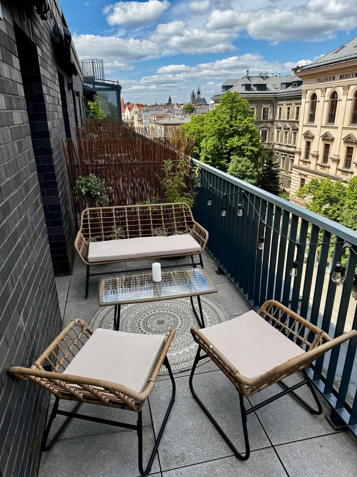 Inpoint Apartments G15 Near Old Town & Kazimierz District & Parking Option Краків Екстер'єр фото